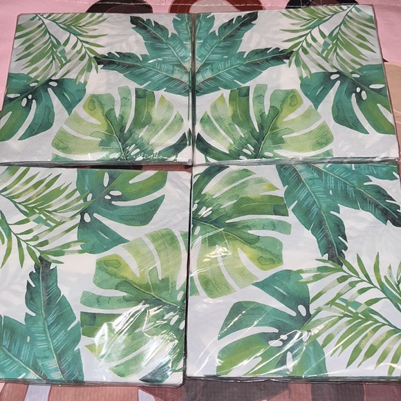 New 100 Count Palm Tropical Luau Green Leaves Themed 2-Ply Paper Napkins, 13IN - Picture 4 of 4